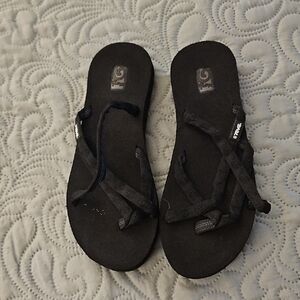 Teva Women's Olowahu Sandals In Black